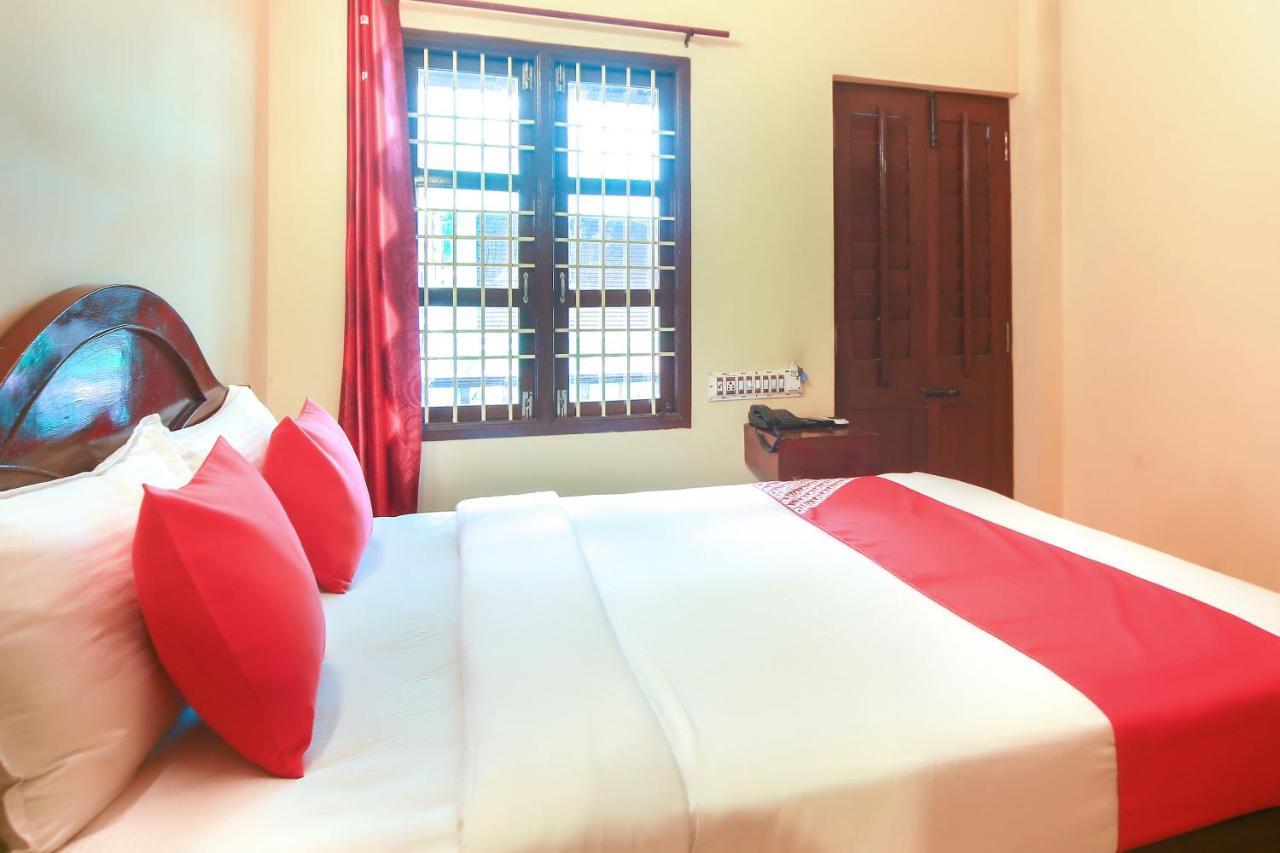 Oyo 23098 Ushama Heritage Guest House Pondicherry Exterior photo